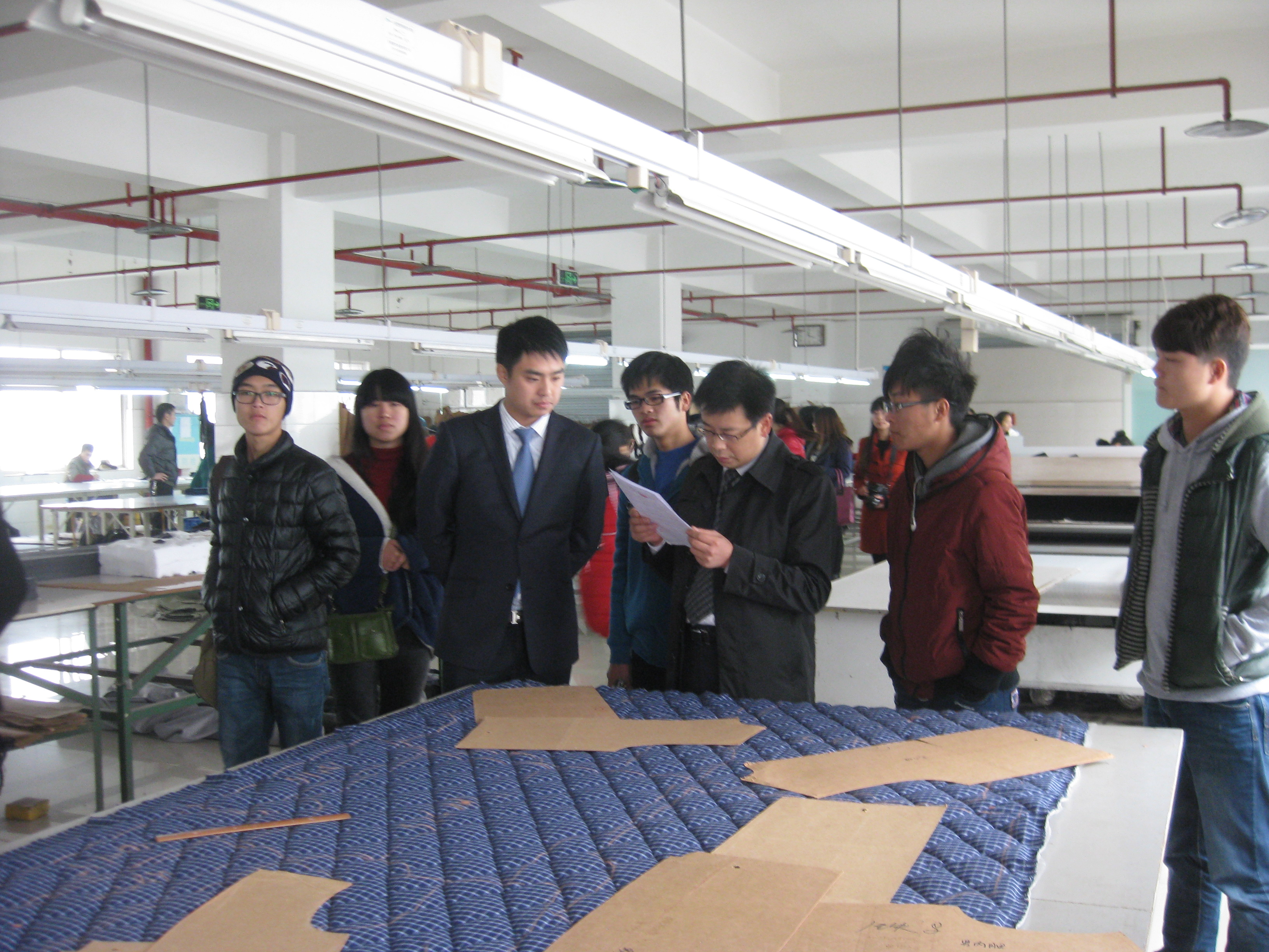 我系学生赴段记服饰有限公司进行认识实习