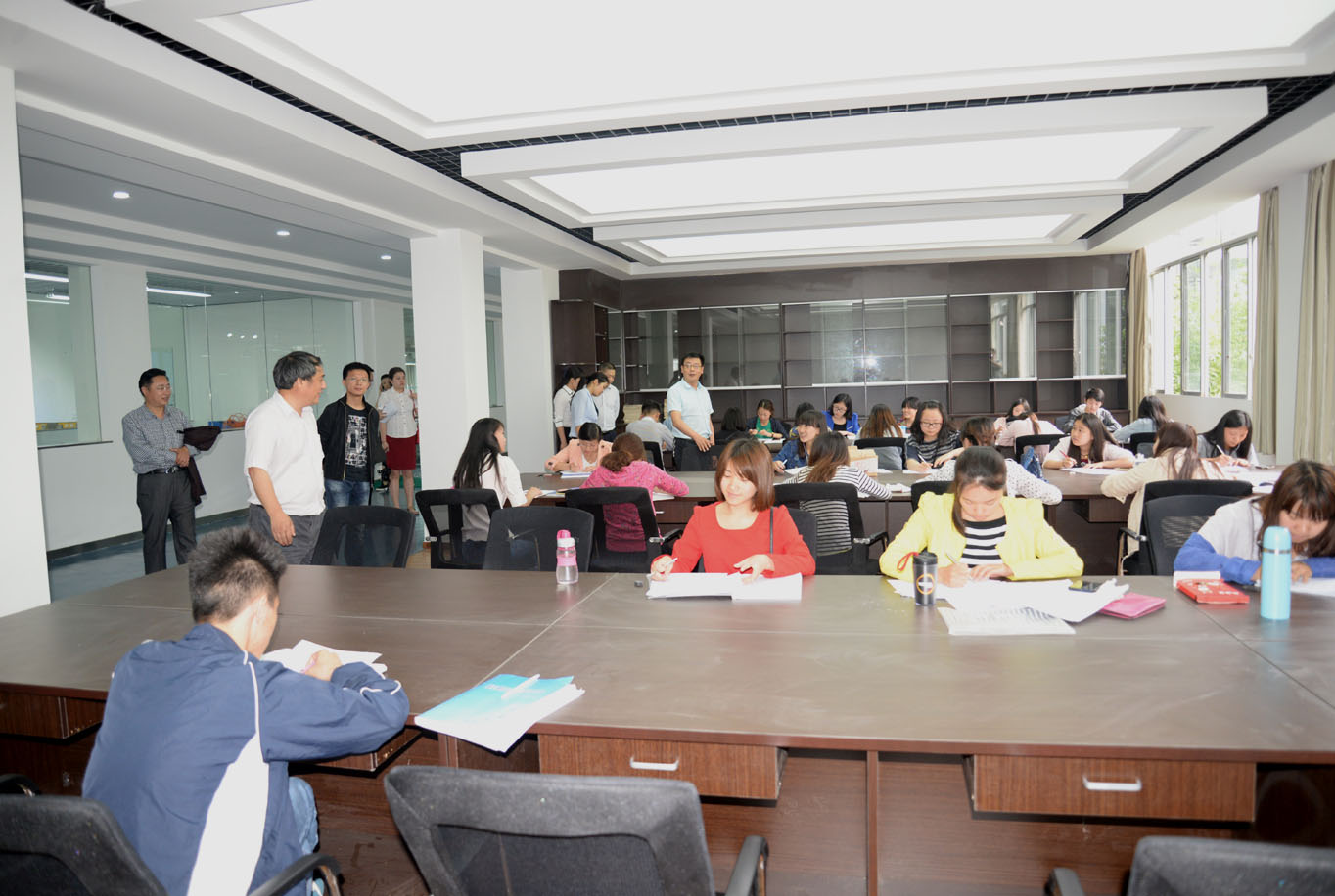 重庆市两江新区组织企业考察我系实训中心